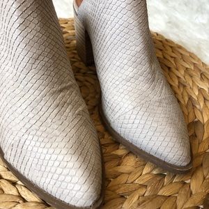 report tosh snakeskin mule